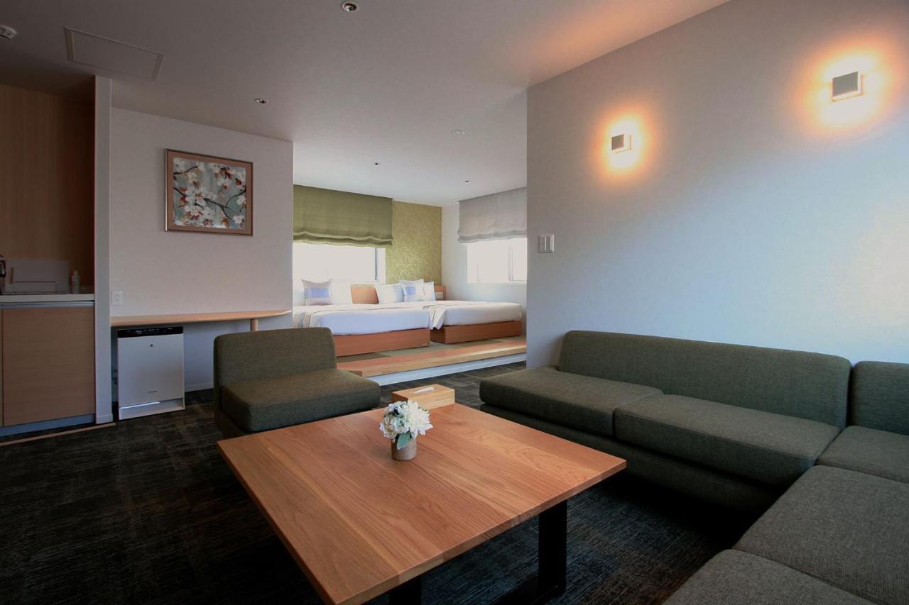 GRAND BASE Okayama Ekimae Lejlighedshotel Eksteriør billede